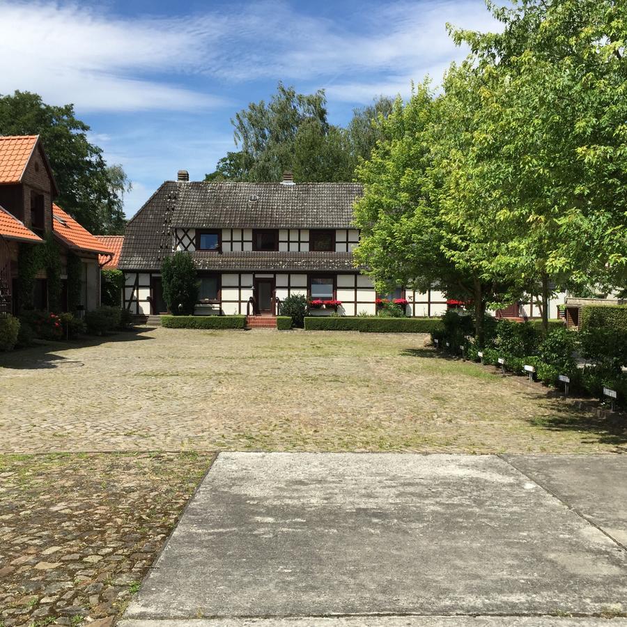Engels Hof Wolfsburgo Exterior foto